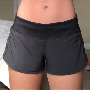Lululemon speed up short 2.5